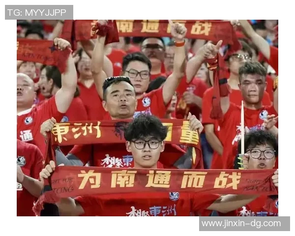 揭晓足球明星红色奖杯背后的传奇故事与荣耀时刻 揭晓足球明星红色奖杯背后的传奇故事与荣耀时刻