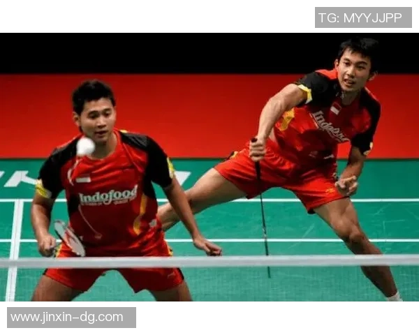 深圳羽毛球队进攻战术解析与训练方法深度剖析 深圳羽毛球队进攻战术解析与训练方法深度剖析