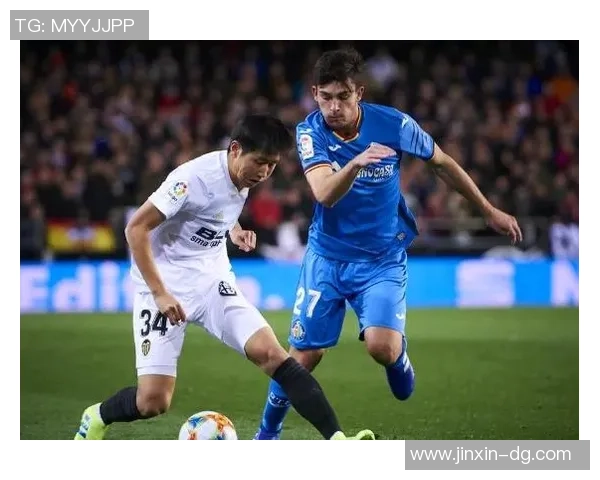 韩国11岁足球天才崭露头角引发全球关注未来星途备受期待 韩国11岁足球天才崭露头角引发全球关注未来星途备受期待